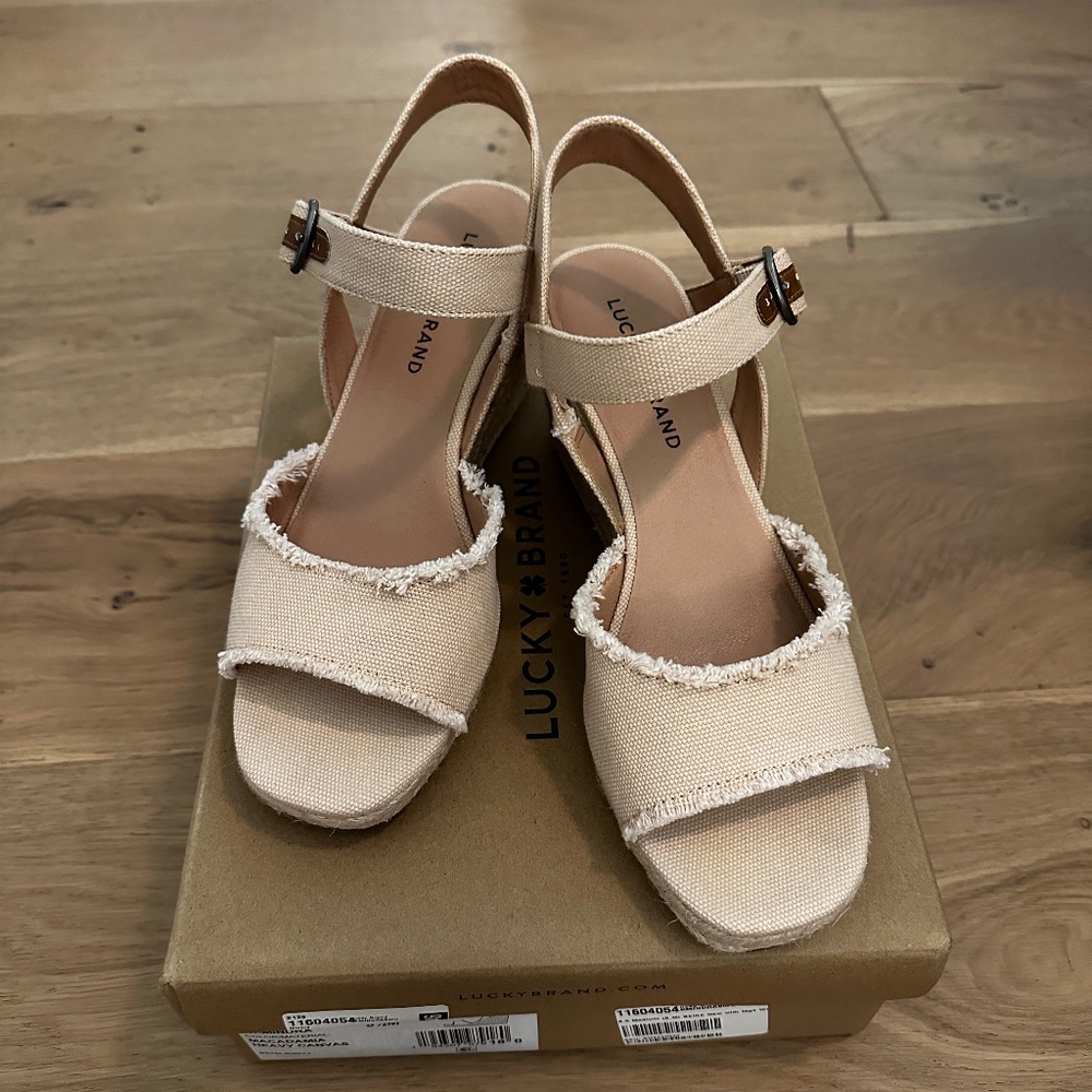 Lucky Brand Womens Mindra Tan Espadrille Wedge Sandal,  8 1/2 M, Open Toe Canvas